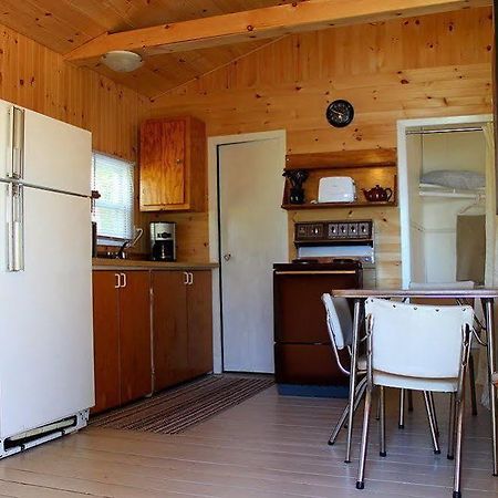 Mashkinonje Lodge Lavigne Екстериор снимка