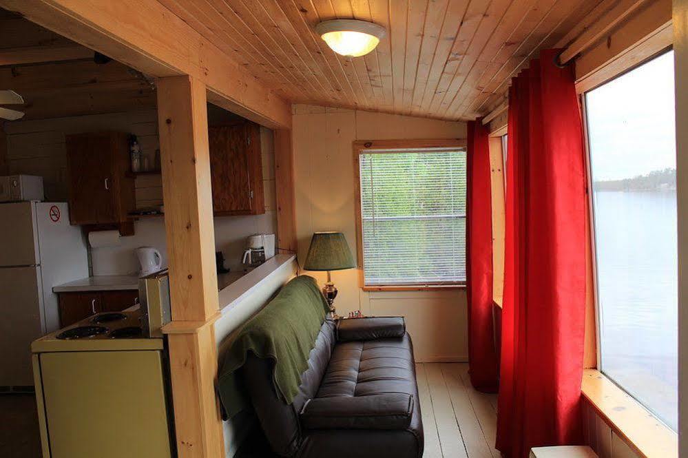 Mashkinonje Lodge Lavigne Екстериор снимка