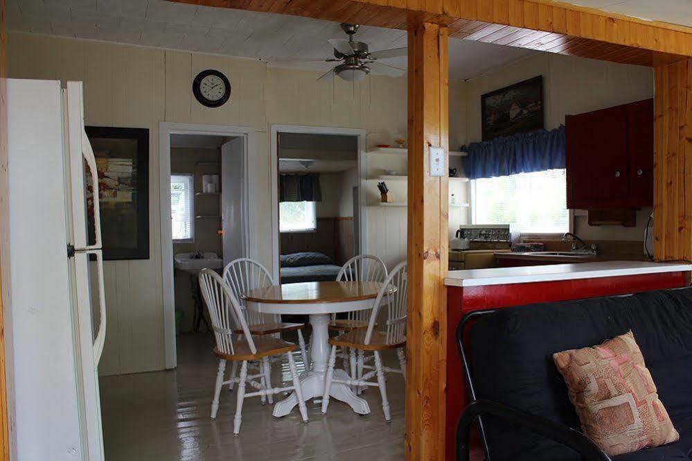 Mashkinonje Lodge Lavigne Екстериор снимка