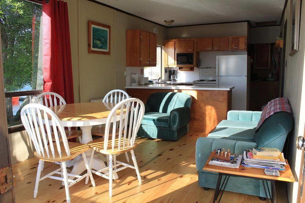 Mashkinonje Lodge Lavigne Екстериор снимка