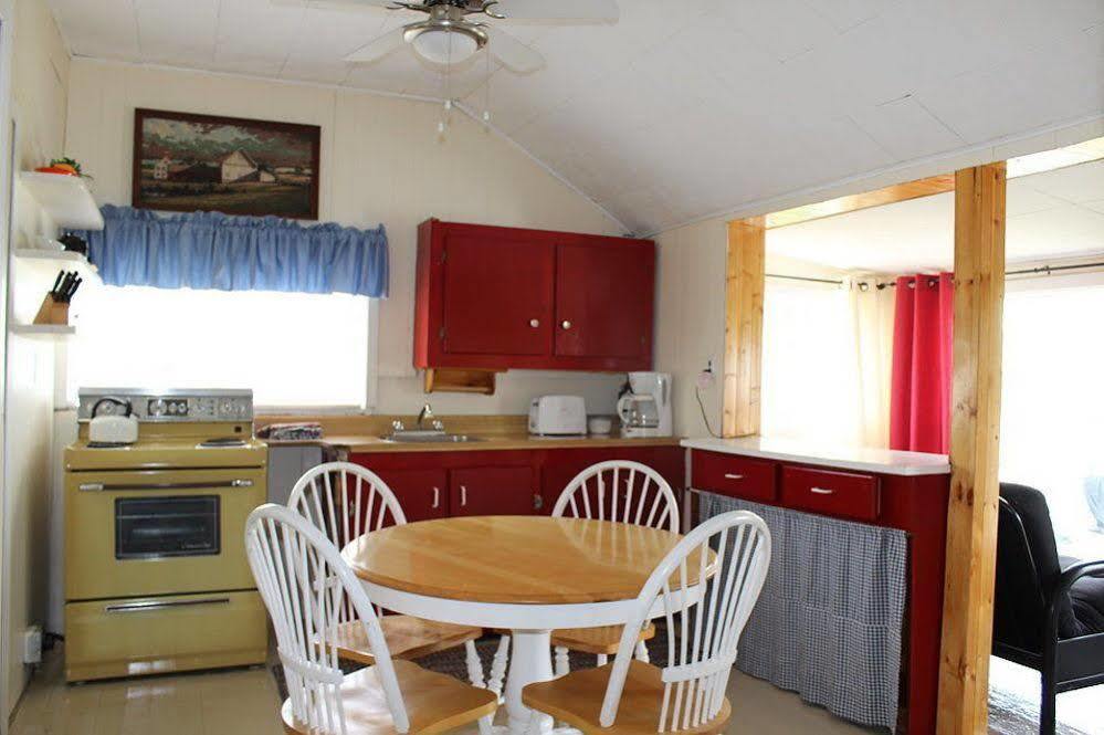 Mashkinonje Lodge Lavigne Екстериор снимка